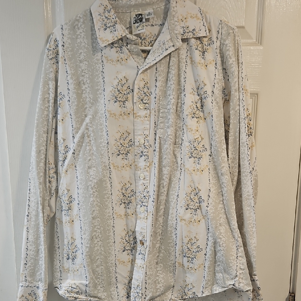 Penningtons White and Blue Floral Casual Button Down Shirt